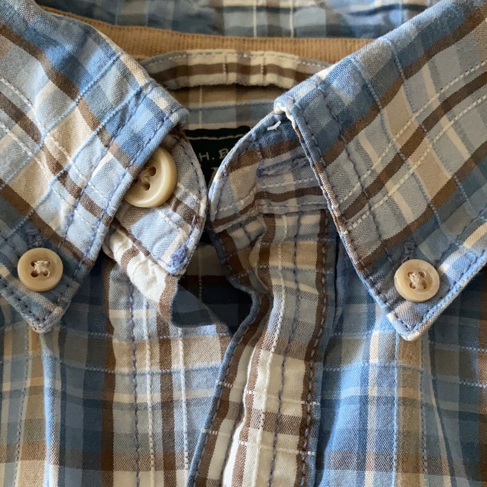 Short sleeve button down - Picture 4 of 8